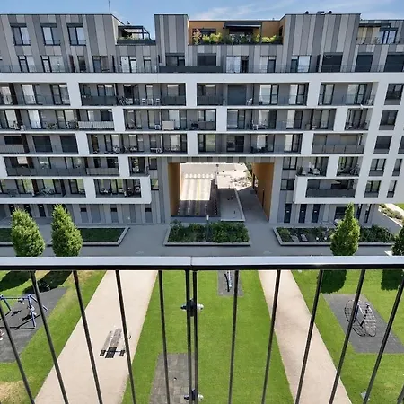Modern In Petrzalka With Parking And Wi-fi 아파트 *