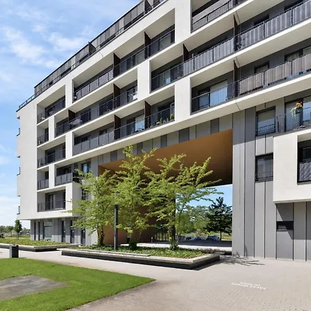 Modern In Petrzalka With Parking And Wi-fi 아파트